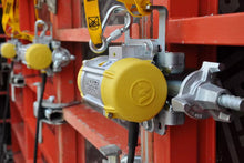 Load image into Gallery viewer, Wacker Neuson - ARFU26/6/120 US External Vibrator - 5100004244