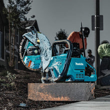 Load image into Gallery viewer, Makita 40V max XGT Brushless Cordless 9 Inch Power Cutter 5 Ah Kit, with AFT, Electric Brake