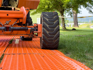 EZG Hogtrax 4' x 8' Orange Mat (Cleats One Side, Honeycomb Tread On Other)