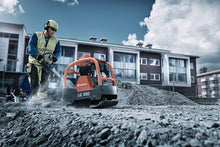 Load image into Gallery viewer, Husqvarna LG300 Reversible Plate Compactor
