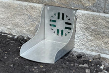 Load image into Gallery viewer, Quick-E-Retaining Wall Spillway 6"