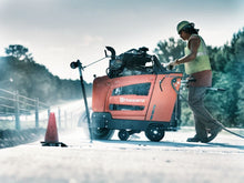 Load image into Gallery viewer, FS5000D Husqvarna 3-Speed Diesel Concrete Saw